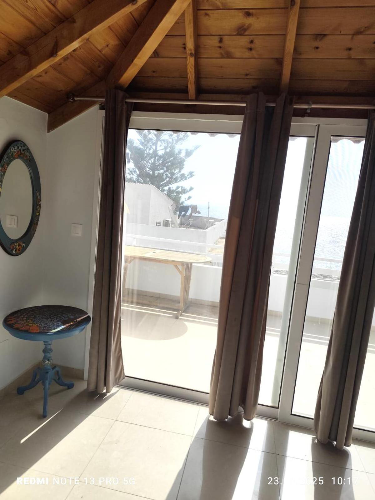 Libyan Anima Maisonette & Double Rooms パレオコラ エクステリア 写真